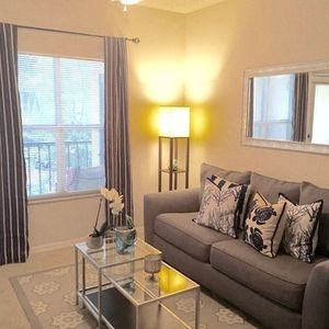 130 Apartment Decor Ideas - Zelen Home #apartmentdecor #apartmentliving